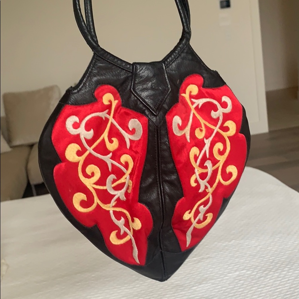 Papillon purse